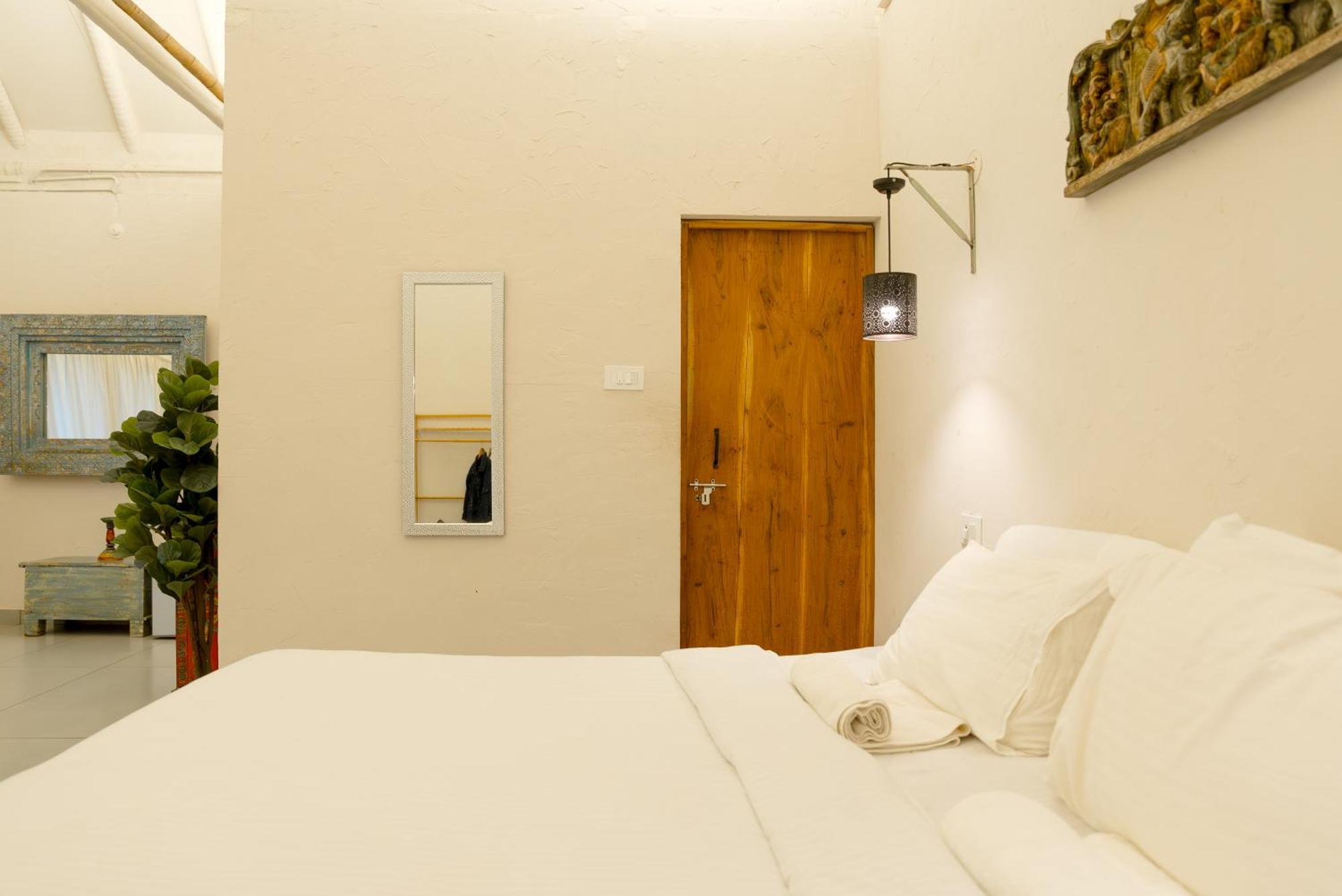 Nidra By Sarwaa Bed & Breakfast Varkala Bagian luar foto