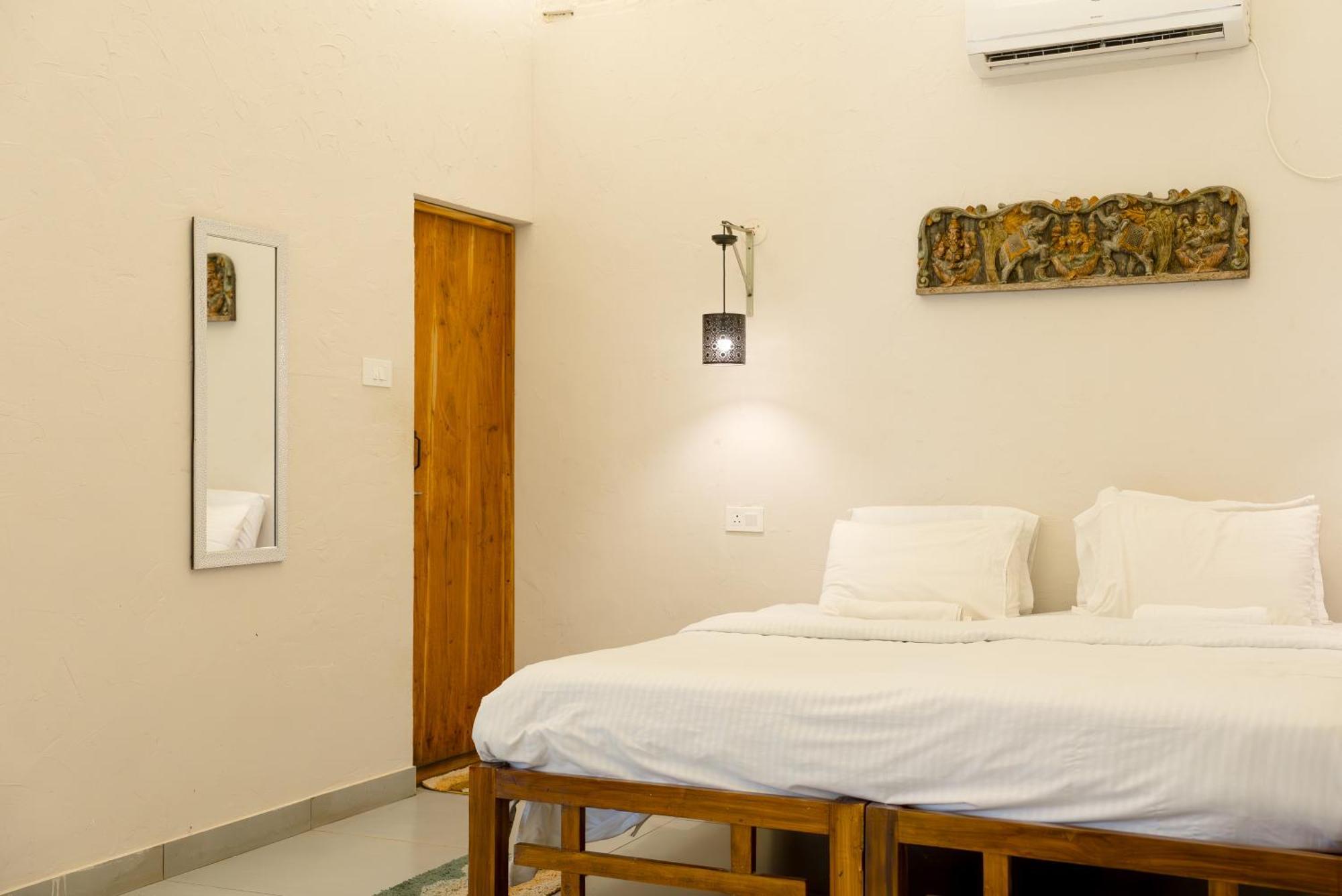 Nidra By Sarwaa Bed & Breakfast Varkala Bagian luar foto
