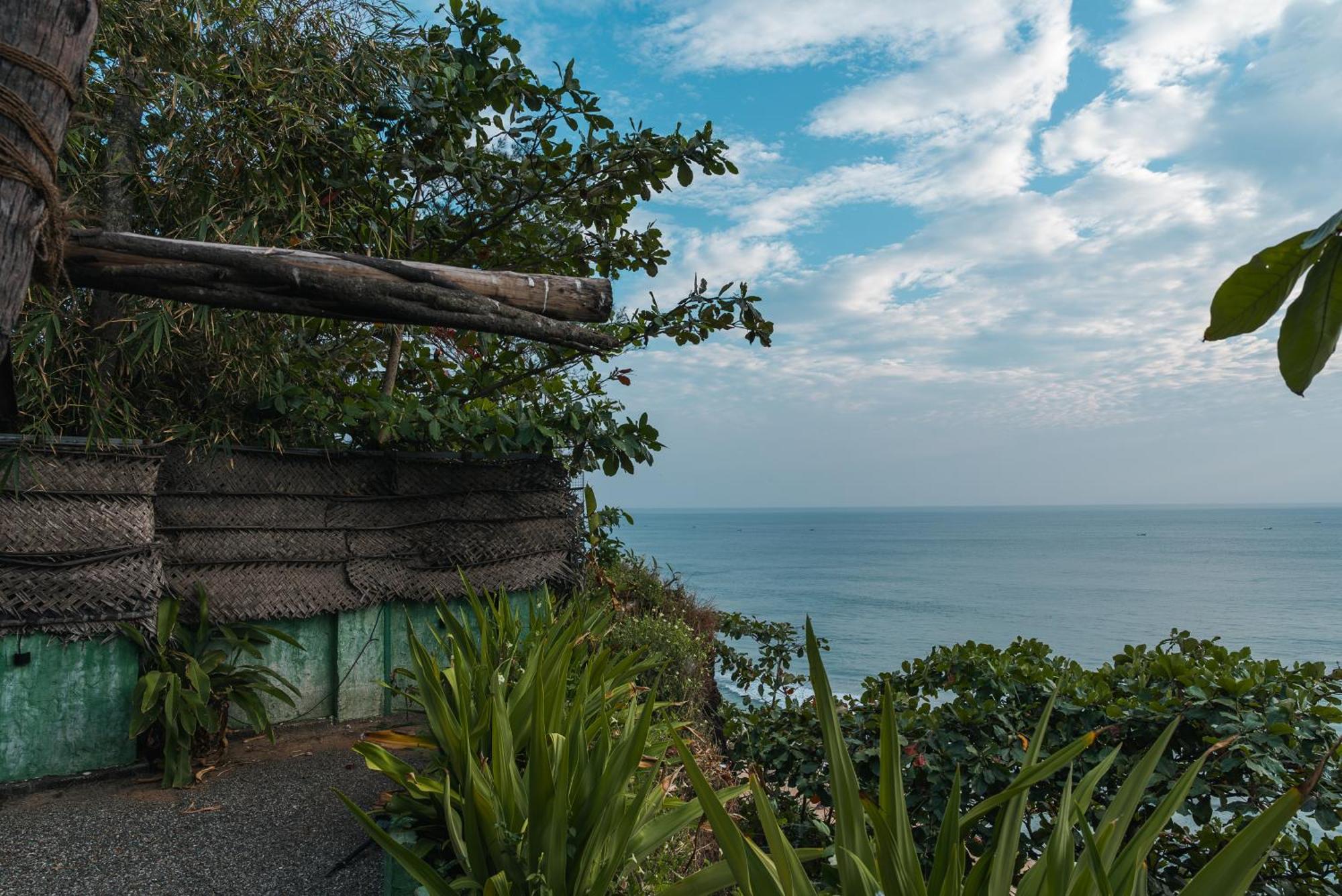 Nidra By Sarwaa Bed & Breakfast Varkala Bagian luar foto