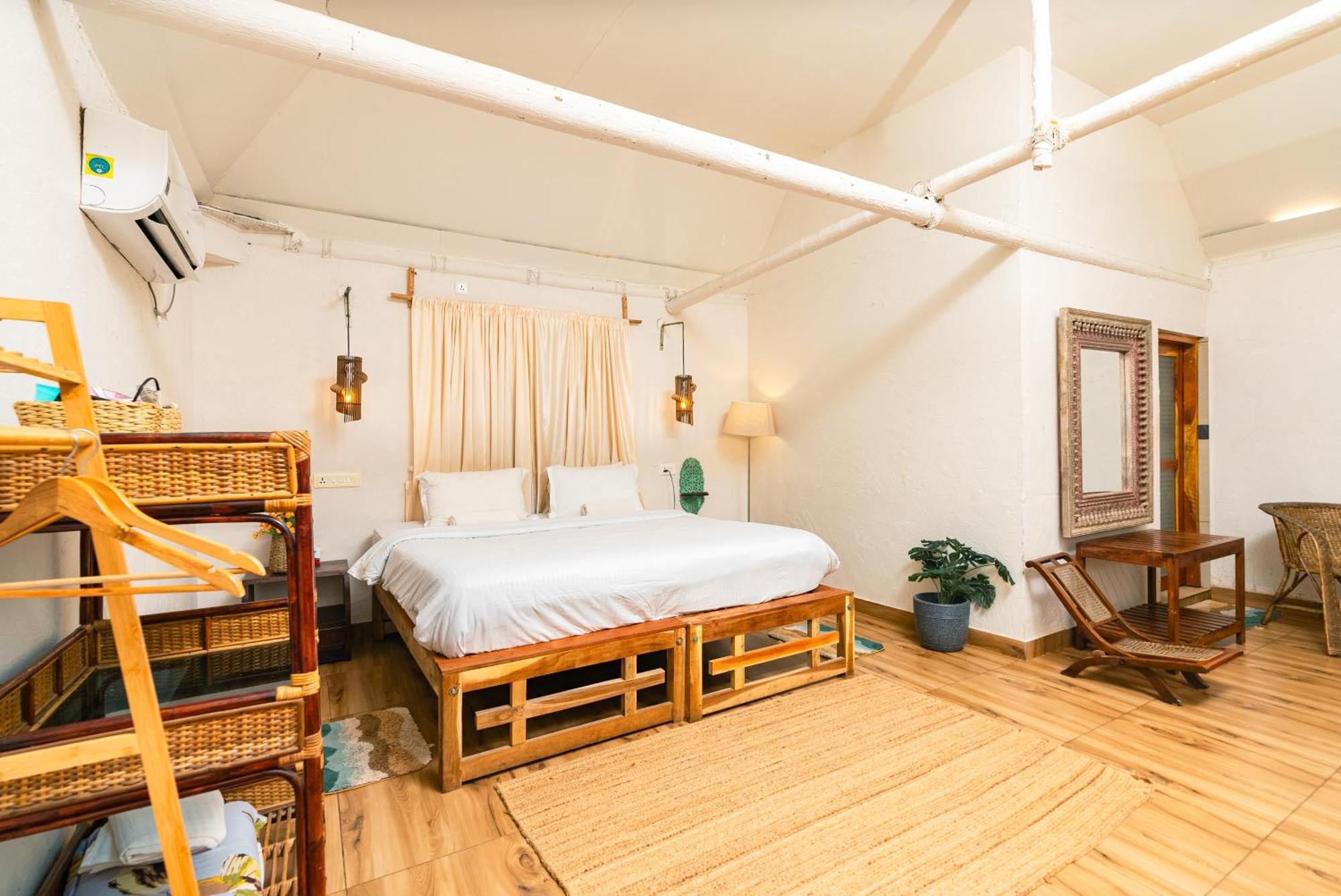 Nidra By Sarwaa Bed & Breakfast Varkala Bagian luar foto